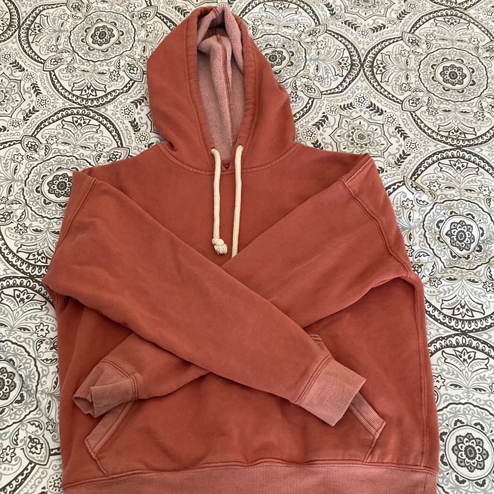 Women’s red sweatshirt medium